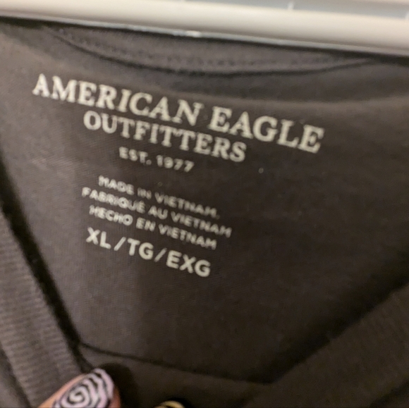 Grey American Eagle t-shirt with sequin sleeves NWOT - Picture 3 of 3